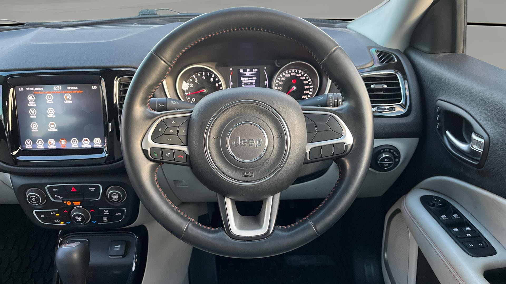 View 2018 Jeep Compass Limited Plus AT Image 20 Used 2018 Jeep Compass Limited Plus AT Image 20