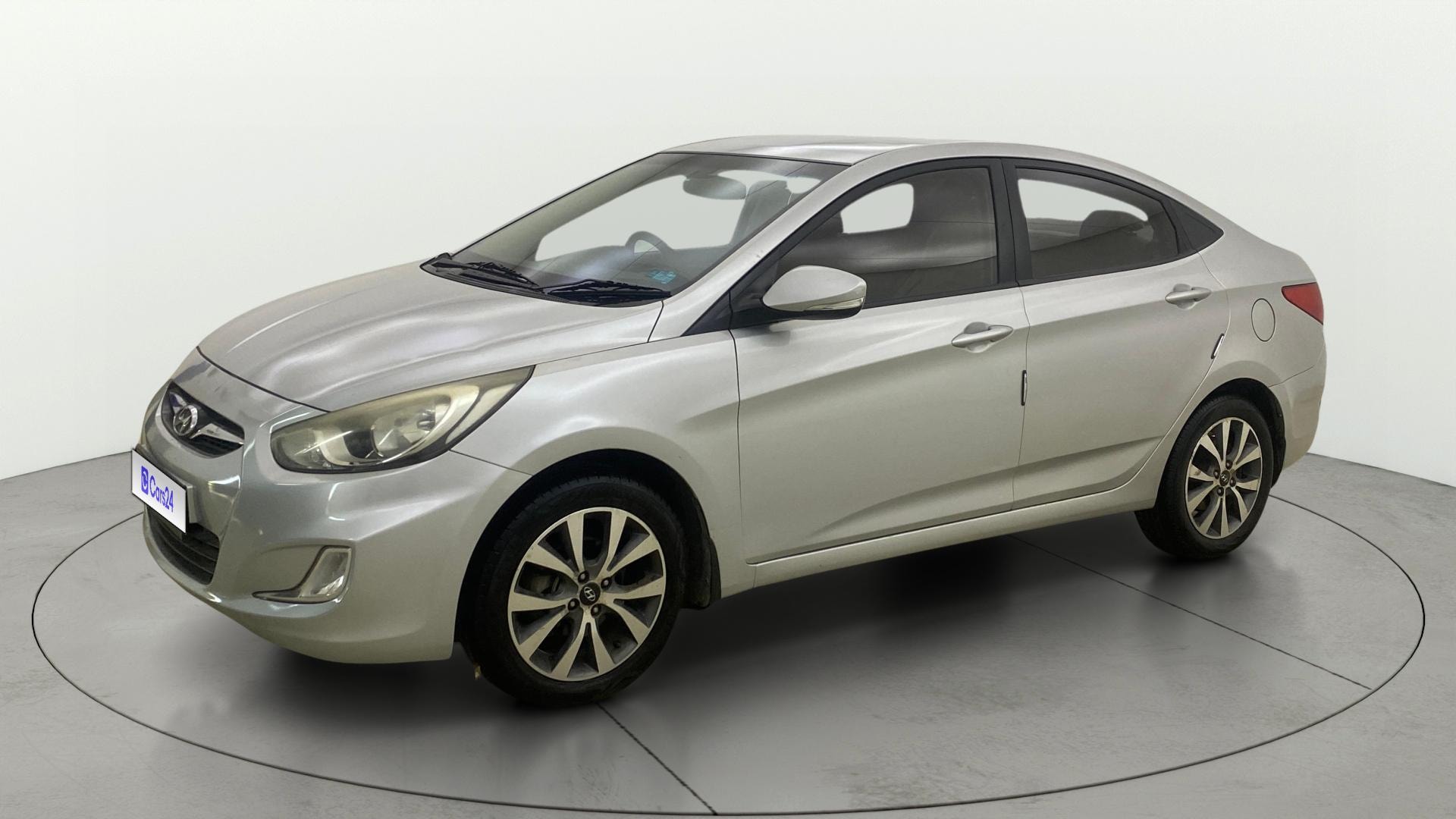 View 2013 Hyundai Fluidic Verna 1.6 VTVT SX Image 34 Used 2013 Hyundai Fluidic Verna 1.6 VTVT SX Image 34