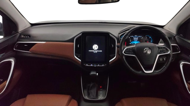 View MG Hector Plus Image 32 Used MG Hector Plus Image 32