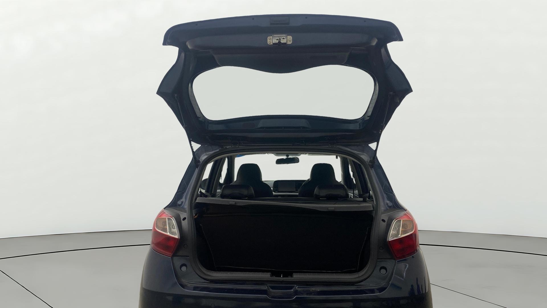 View 2021 Hyundai Grand i10 Nios Asta Petrol AMT Image 16 Used 2021 Hyundai Grand i10 Nios Asta Petrol AMT Image 16