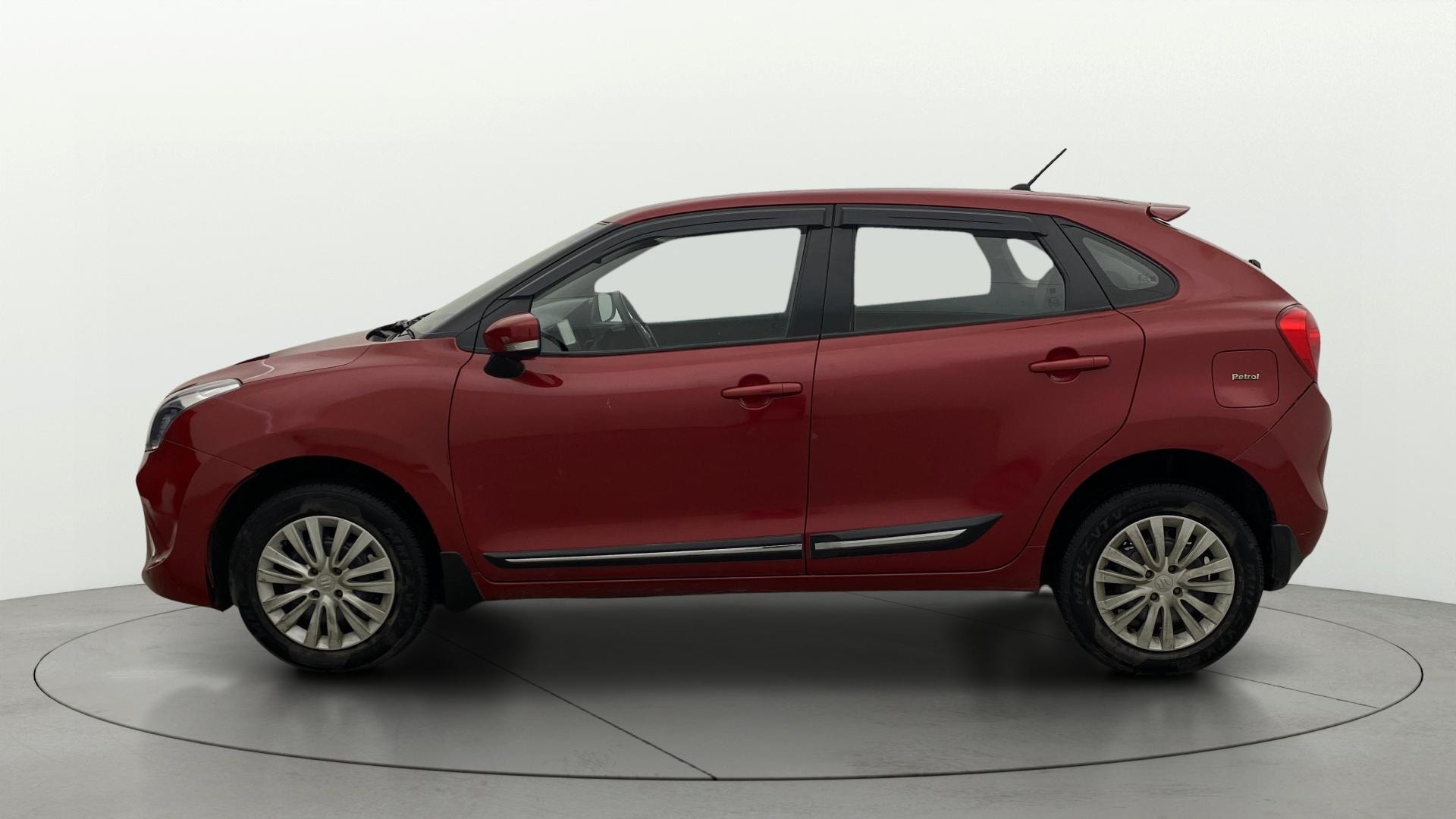 View 2021 Maruti Suzuki 1000 Base Variant Image 5 Used 2021 Maruti Suzuki 1000 Base Variant Image 5