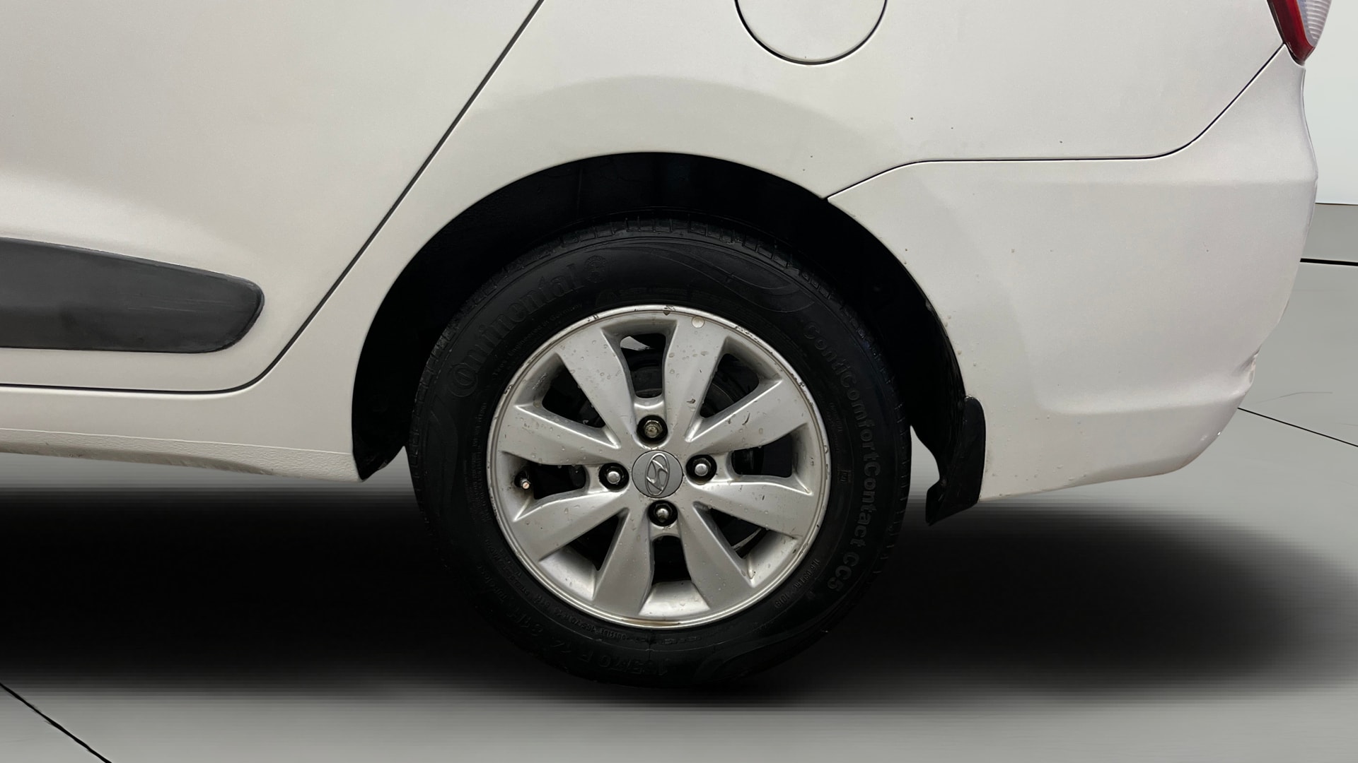 View 2014 Hyundai Xcent E Petrol Image 11 Used 2014 Hyundai Xcent E Petrol Image 11