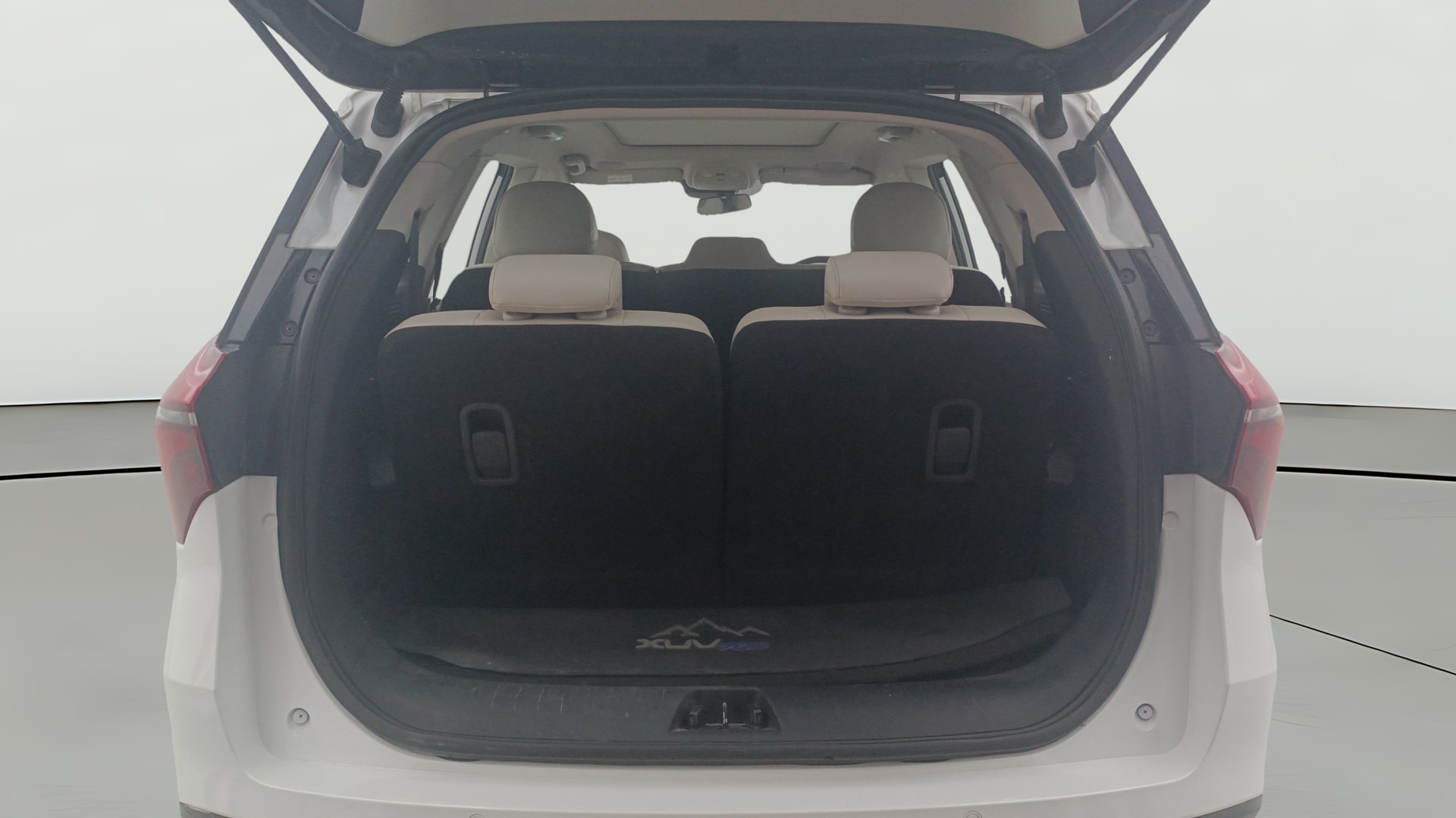 Used 2023 Mahindra XUV700 Used 2023 Mahindra XUV700
