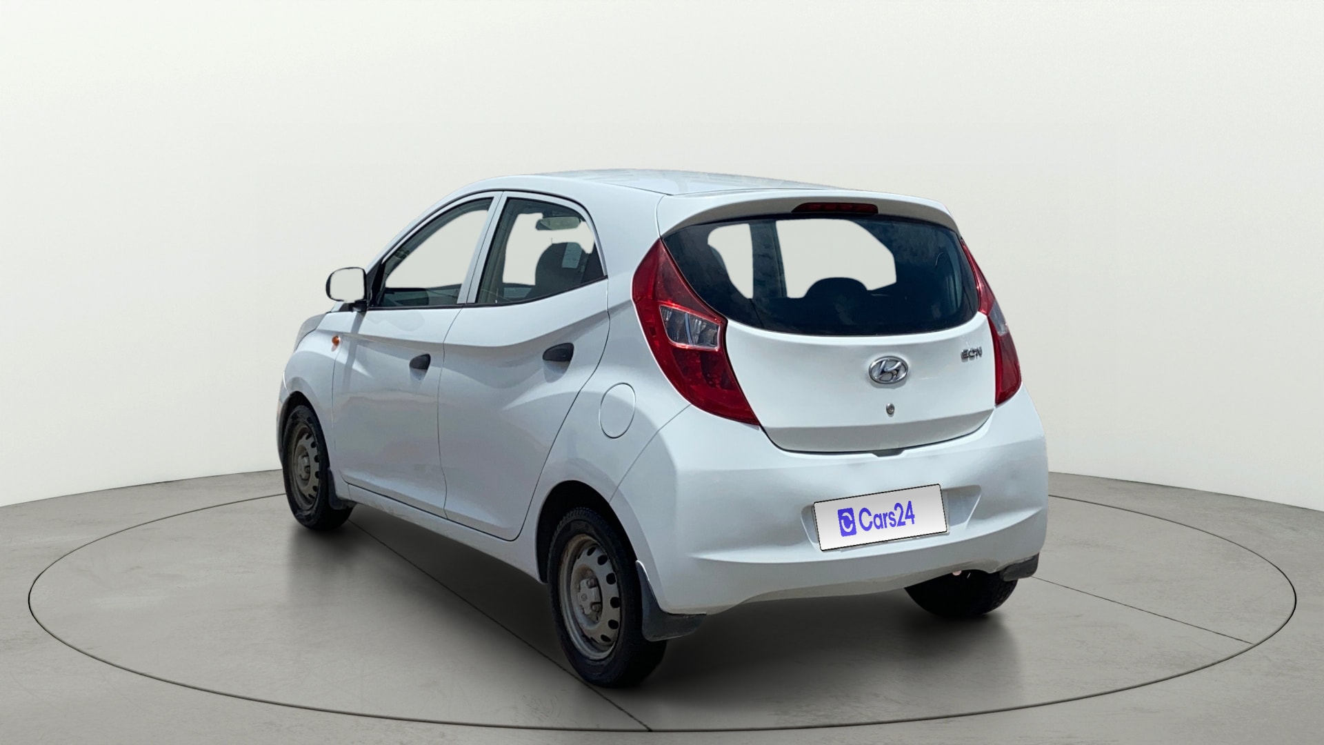 View 2018 Hyundai EON Era Plus Image 2 Used 2018 Hyundai EON Era Plus Image 2
