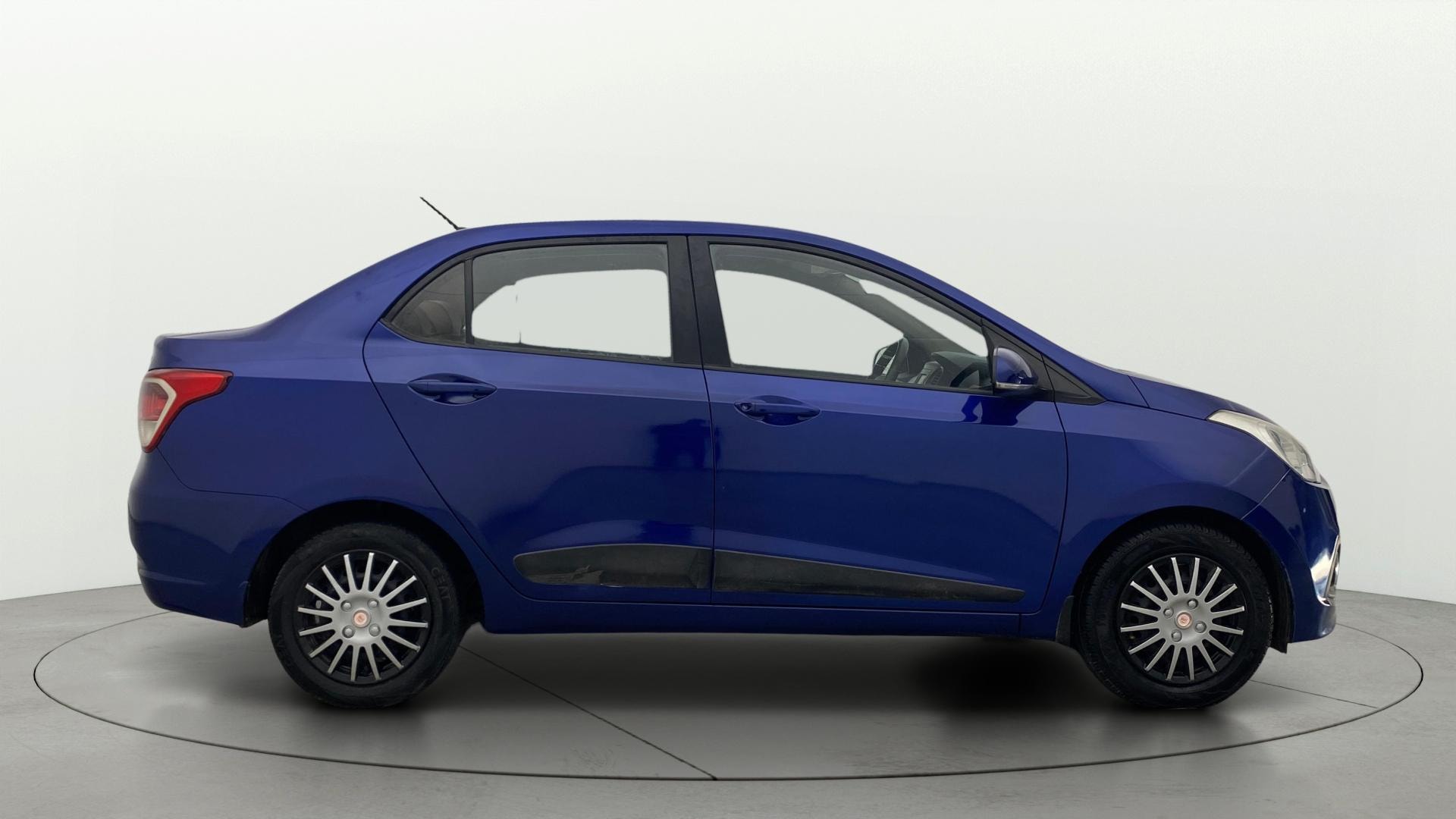 View 2015 Hyundai Xcent S Diesel Image 8 Used 2015 Hyundai Xcent S Diesel Image 8