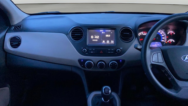 View Hyundai Grand i10 Image 17 Used Hyundai Grand i10 Image 17