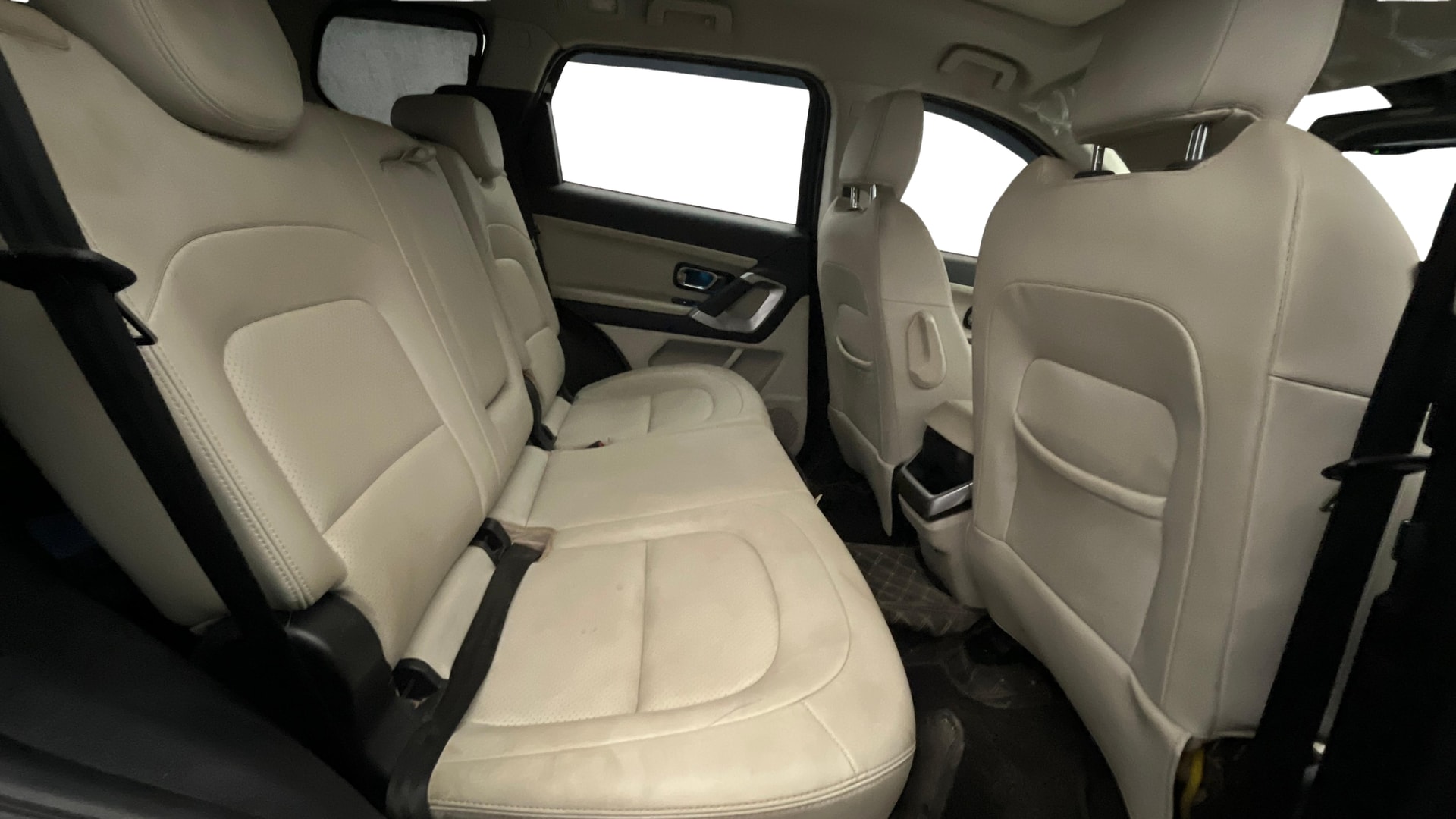View 2021 Tata Safari XZ Plus Image 38 Used 2021 Tata Safari XZ Plus Image 38