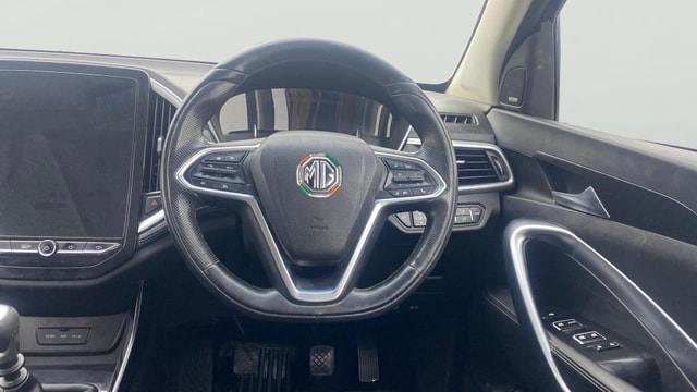 View MG Hector Image 21 Used MG Hector Image 21