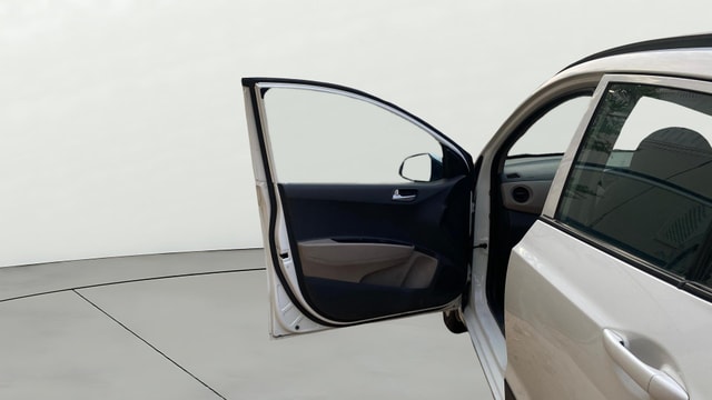 View Hyundai Grand i10 Image 31 Used Hyundai Grand i10 Image 31