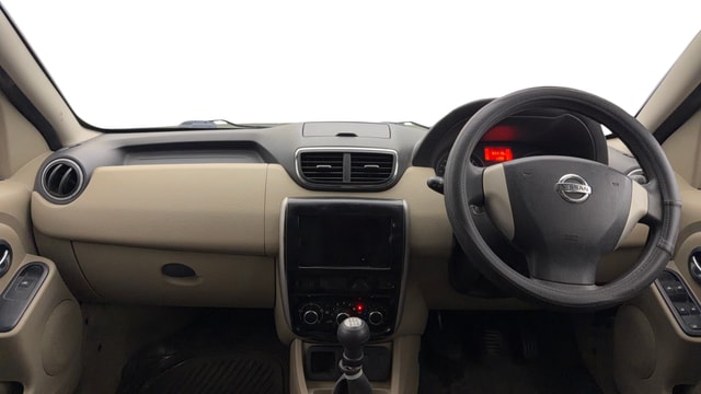 View Nissan Terrano Image 15 Used Nissan Terrano Image 15