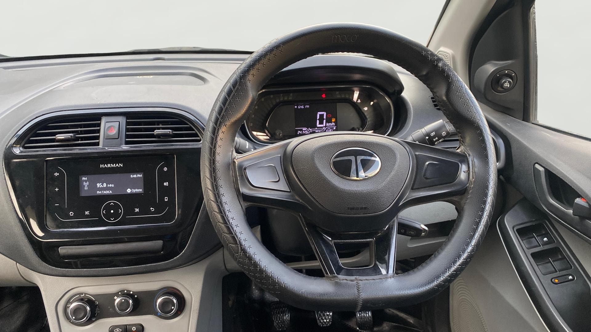 View 2024 Tata Tiago Revotorq XB Image 20 Used 2024 Tata Tiago Revotorq XB Image 20