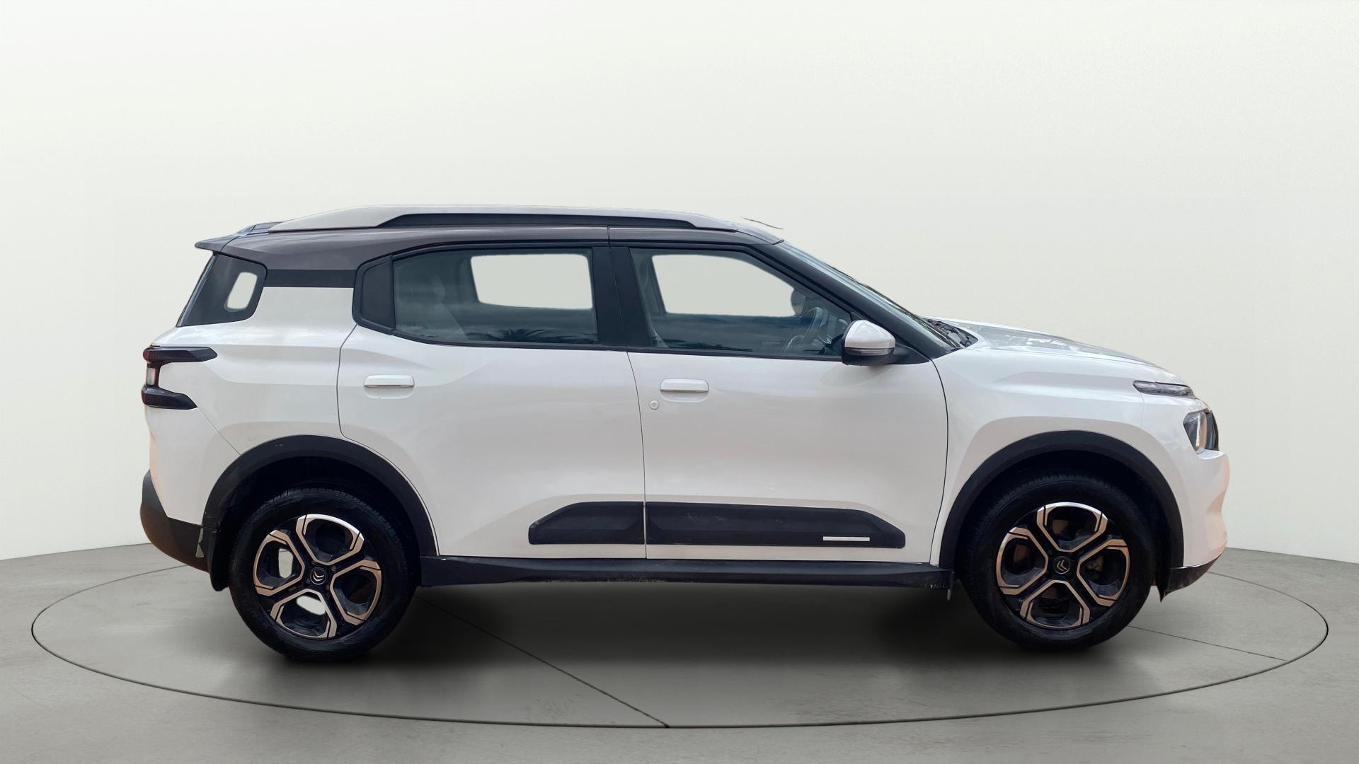 View 2023 Citroen C3 Aircross Max 1.2T 5 STR Image 9 Used 2023 Citroen C3 Aircross Max 1.2T 5 STR Image 9