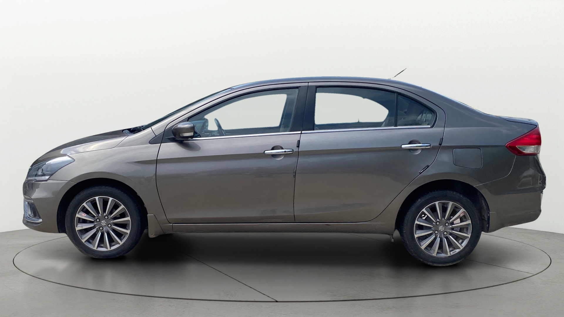 View 2018 Maruti Suzuki 1000 Base Variant Image 6 Used 2018 Maruti Suzuki 1000 Base Variant Image 6