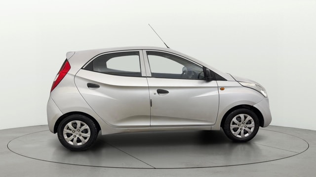 View Hyundai EON Image 8 Used Hyundai EON Image 8