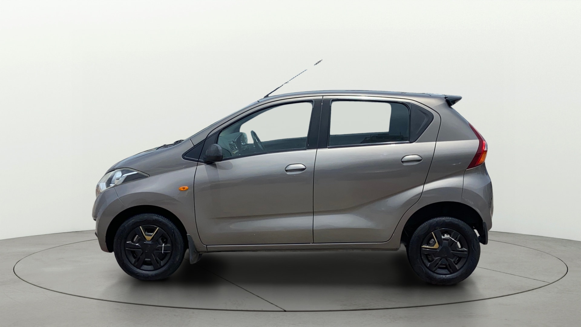 View 2018 Datsun Redi GO T(O)-1.0L Image 5 Used 2018 Datsun Redi GO T(O)-1.0L Image 5