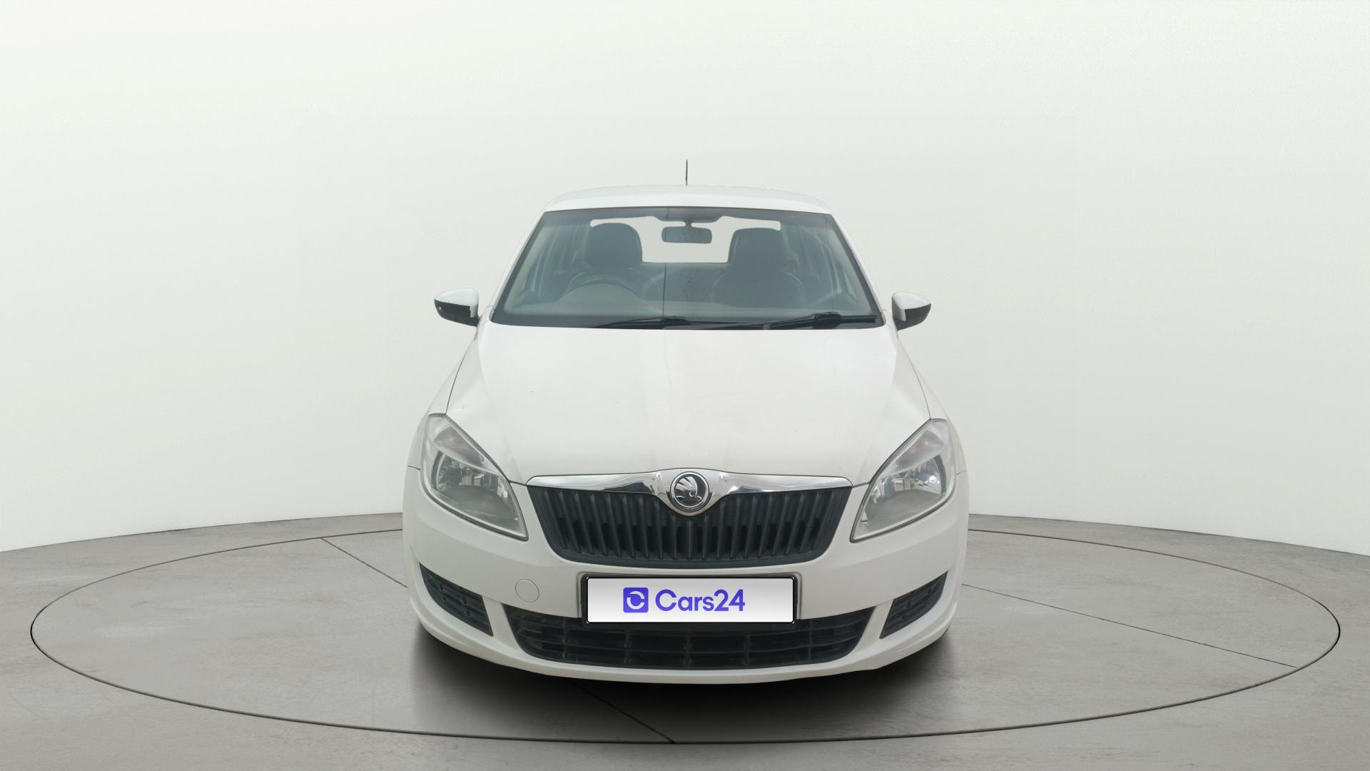 View 2016 Skoda Rapid 1.6 MPI Active Petrol BS IV Image 1 Used 2016 Skoda Rapid 1.6 MPI Active Petrol BS IV Image 1