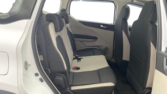 View Renault Triber Image 30 Used Renault Triber Image 30