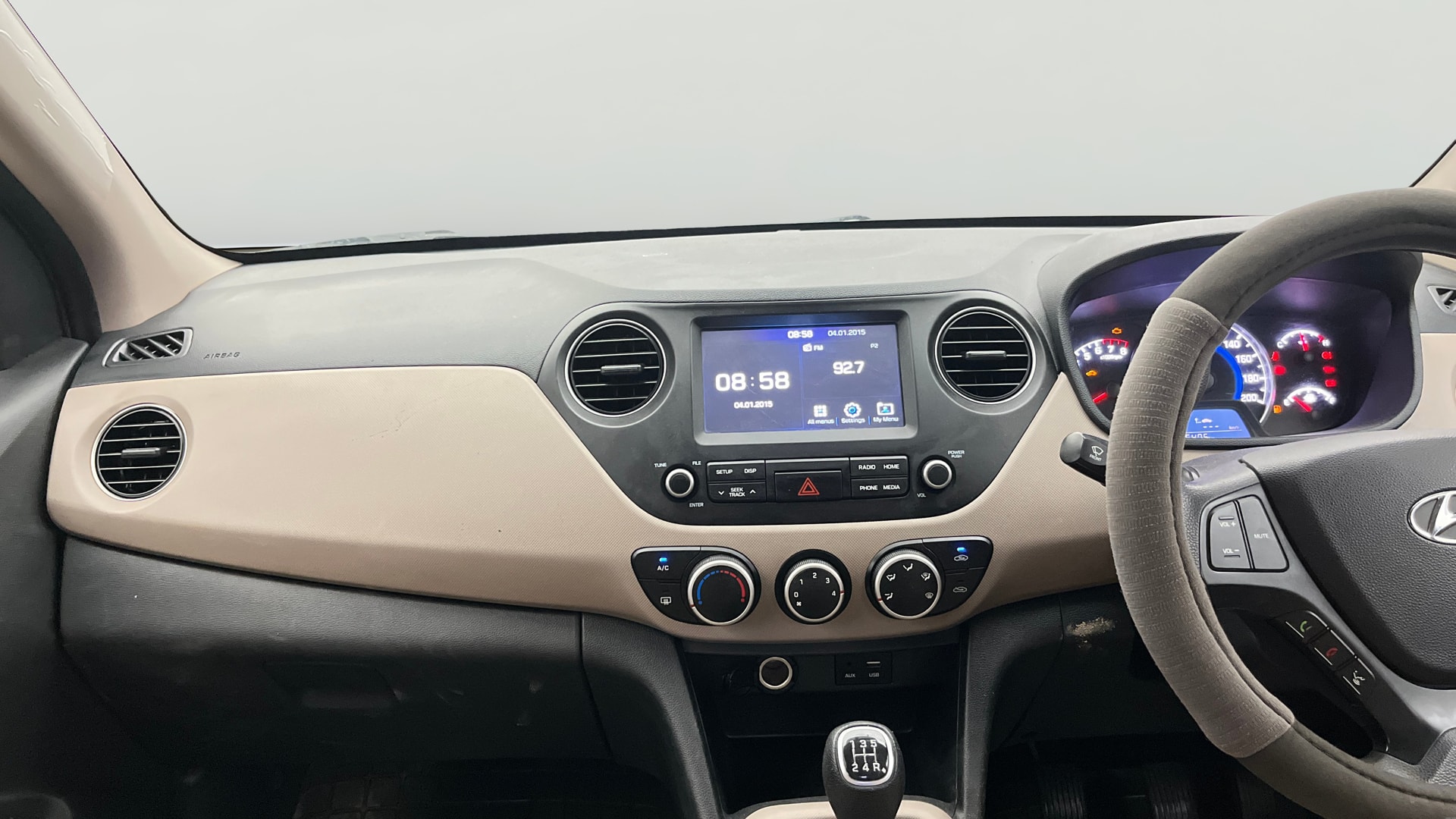 View 2019 Hyundai Grand i10 Sportz 1.2 Kappa Image 17 Used 2019 Hyundai Grand i10 Sportz 1.2 Kappa Image 17
