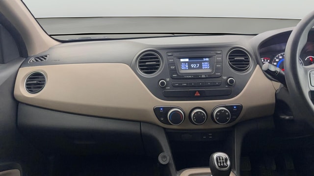 View Hyundai Grand i10 Image 17 Used Hyundai Grand i10 Image 17