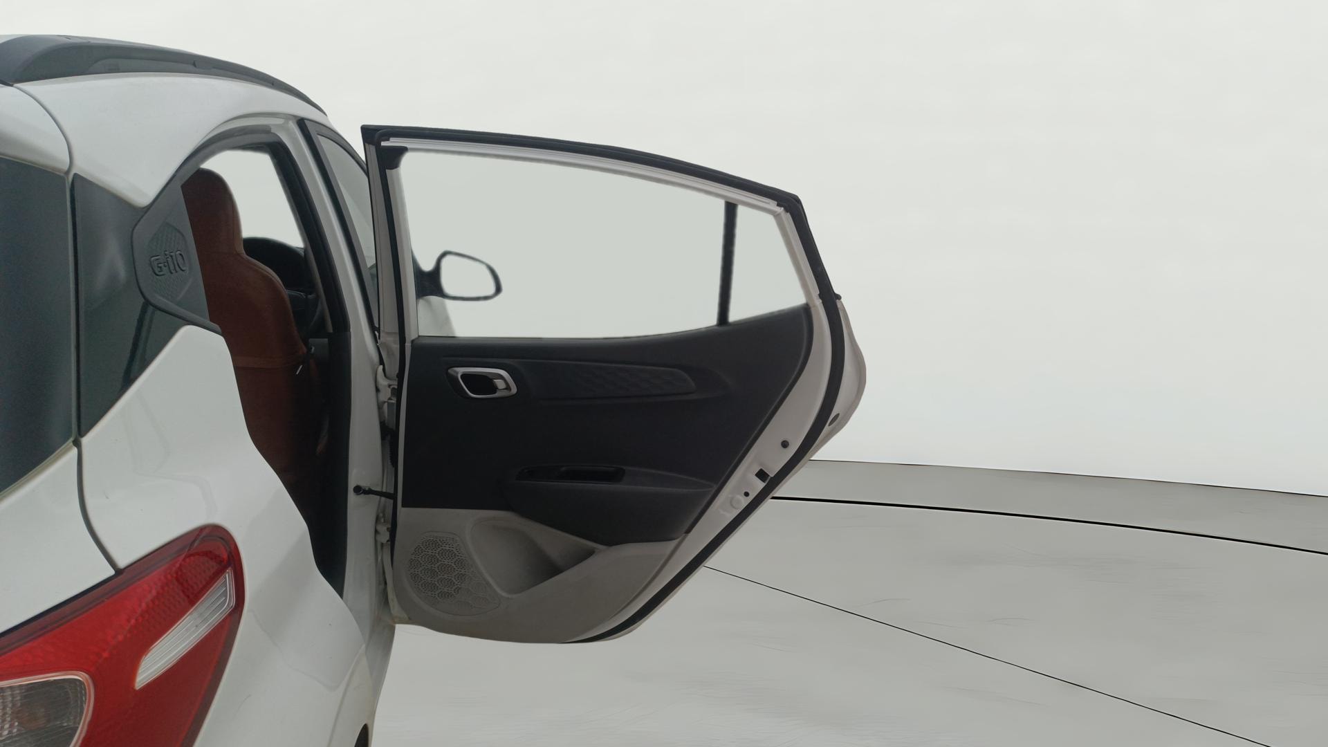 View 2020 Hyundai Grand i10 Nios Sportz Petrol AMT Image 5 Used 2020 Hyundai Grand i10 Nios Sportz Petrol AMT Image 5