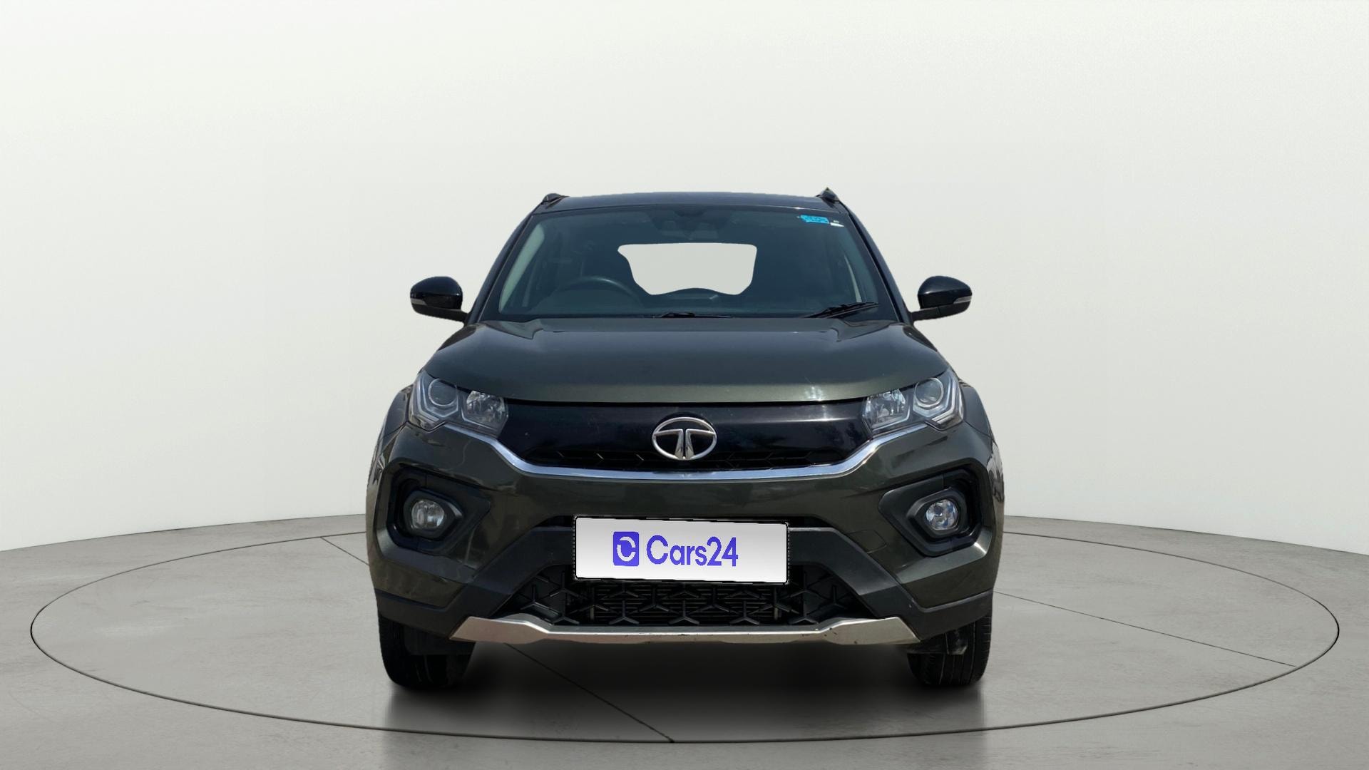 View 2021 Tata Nexon Revotron XZ Image 1 Used 2021 Tata Nexon Revotron XZ Image 1
