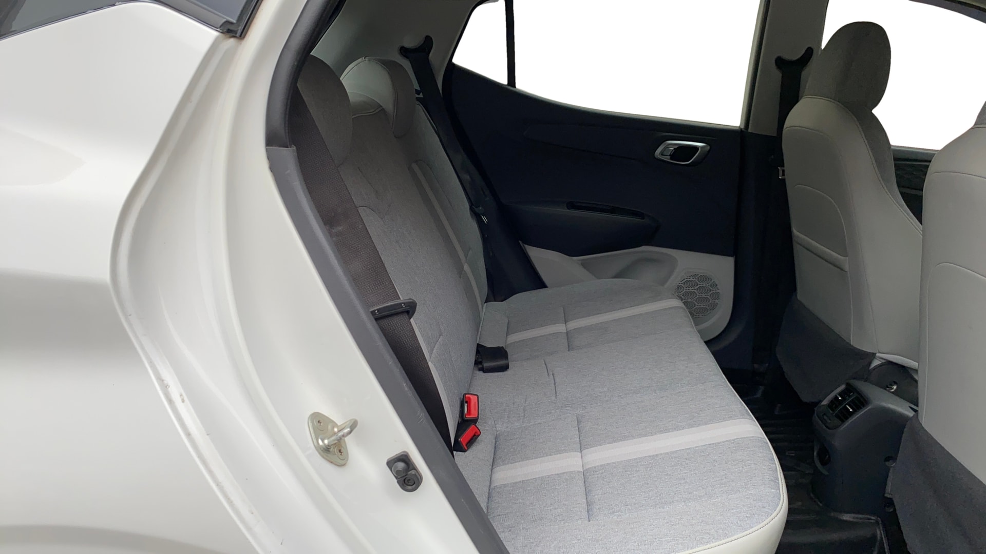 View 2020 Hyundai Grand i10 Nios Sportz Petrol AMT Image 10 Used 2020 Hyundai Grand i10 Nios Sportz Petrol AMT Image 10