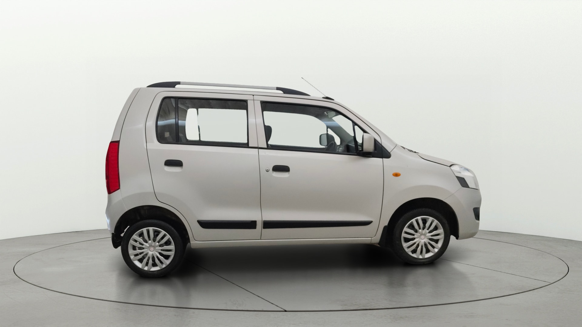 View 2018 Maruti Suzuki 1000 Base Variant Image 8 Used 2018 Maruti Suzuki 1000 Base Variant Image 8