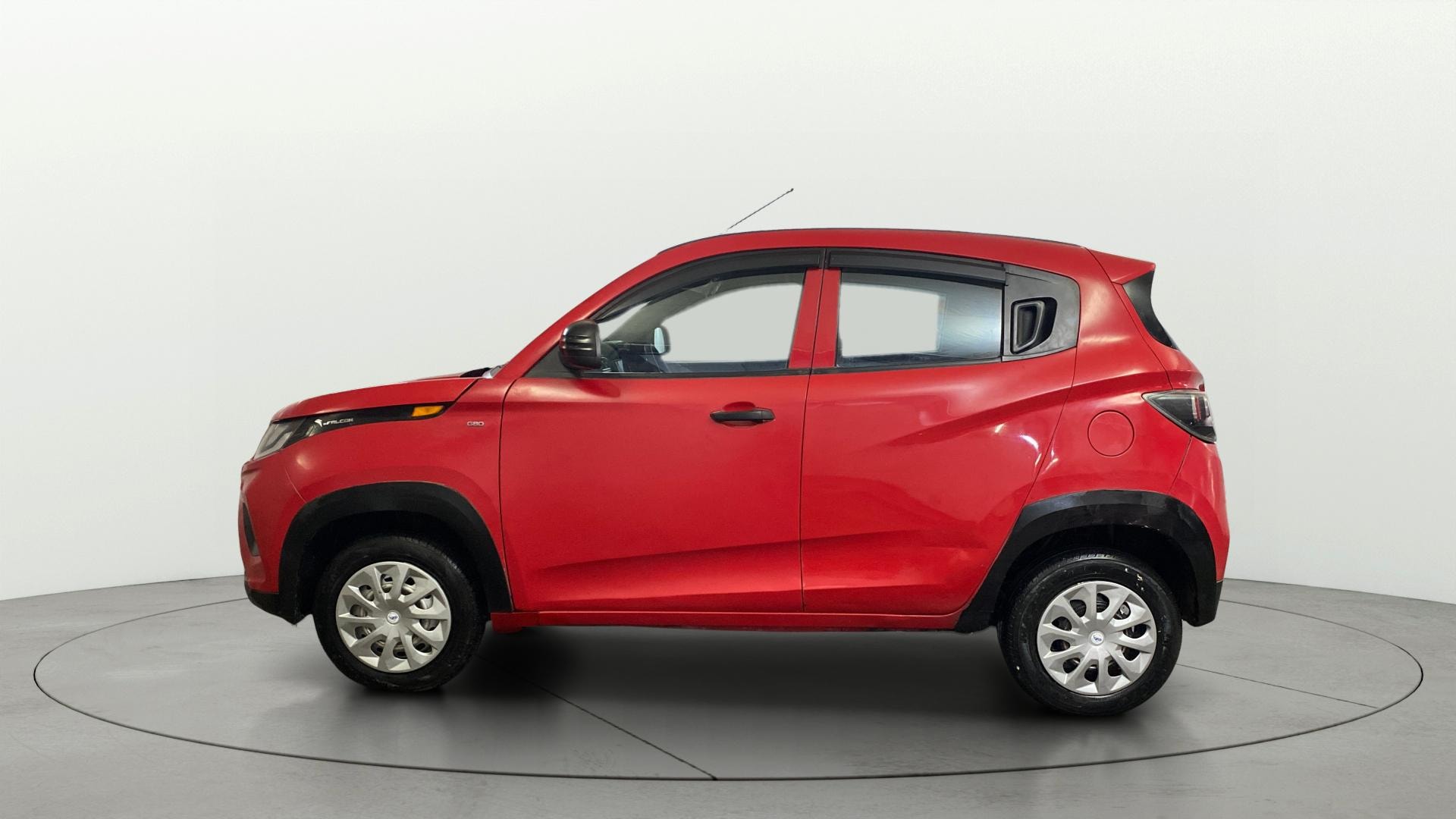 View 2019 Mahindra KUV100 K2 Petrol BS IV Image 5 Used 2019 Mahindra KUV100 K2 Petrol BS IV Image 5