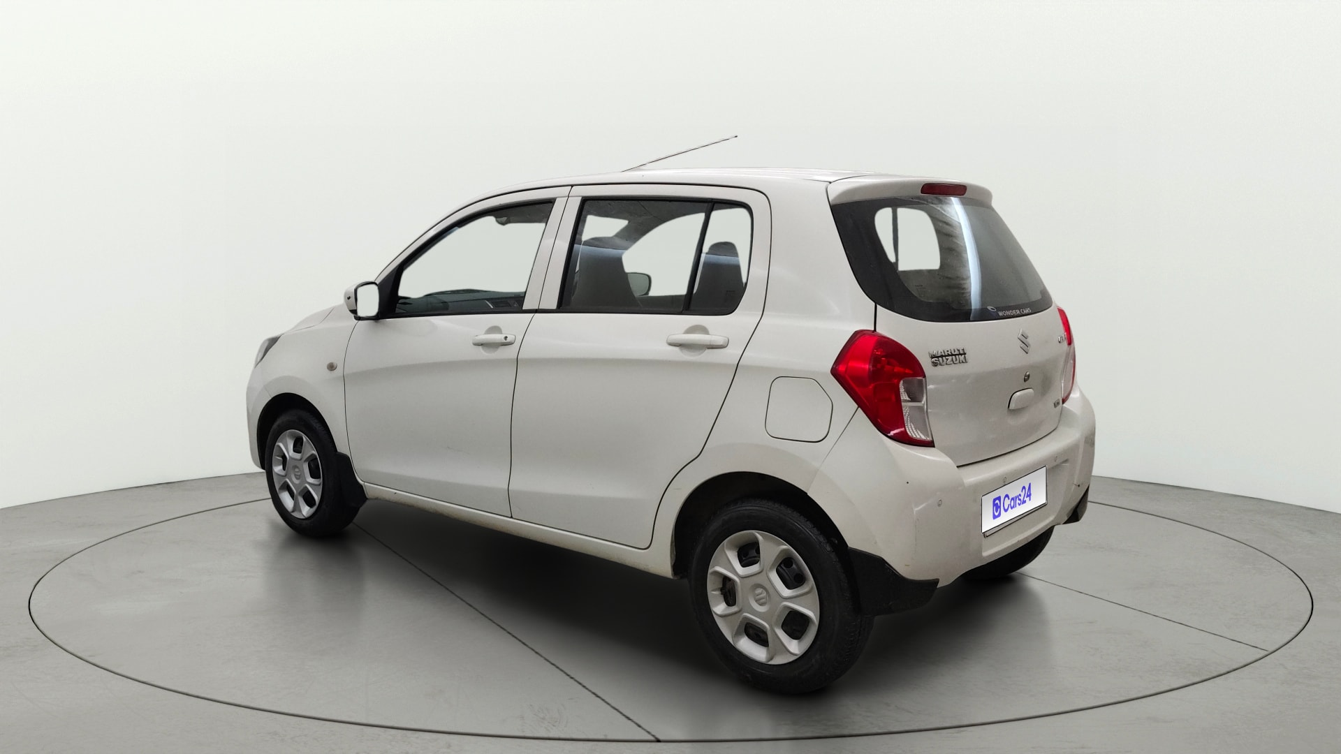 View 2016 Maruti Suzuki 1000 Base Variant Image 2 Used 2016 Maruti Suzuki 1000 Base Variant Image 2