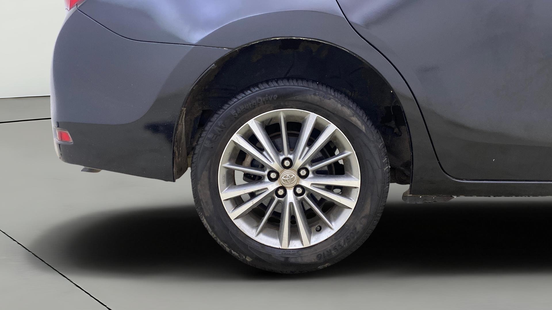 View 2015 Toyota Corolla Altis 1.8 VL AT Image 23 Used 2015 Toyota Corolla Altis 1.8 VL AT Image 23