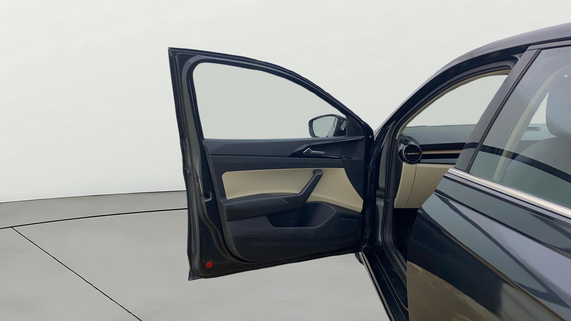 View 2023 Skoda Slavia Style 1.0 TSI AT Image 38 Used 2023 Skoda Slavia Style 1.0 TSI AT Image 38