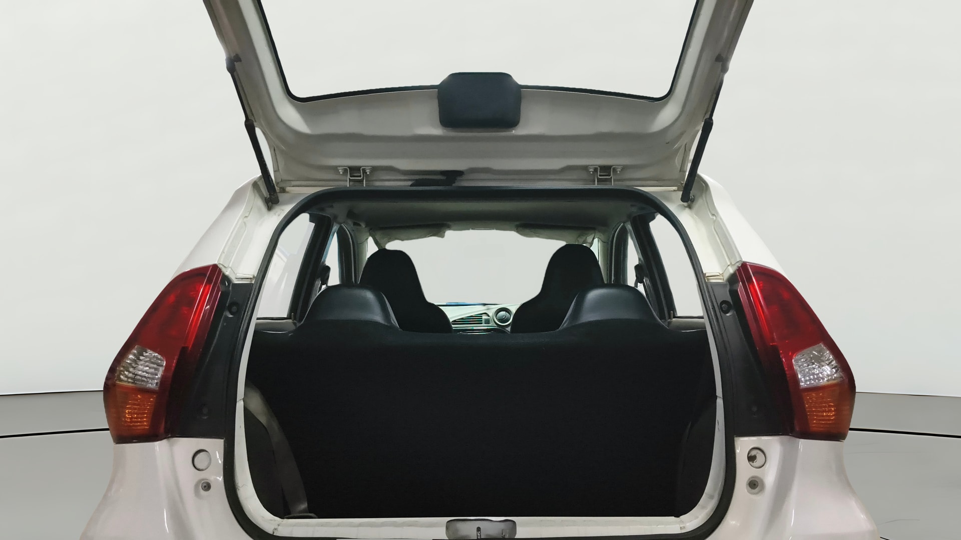 View 2017 Datsun Go T Image 36 Used 2017 Datsun Go T Image 36