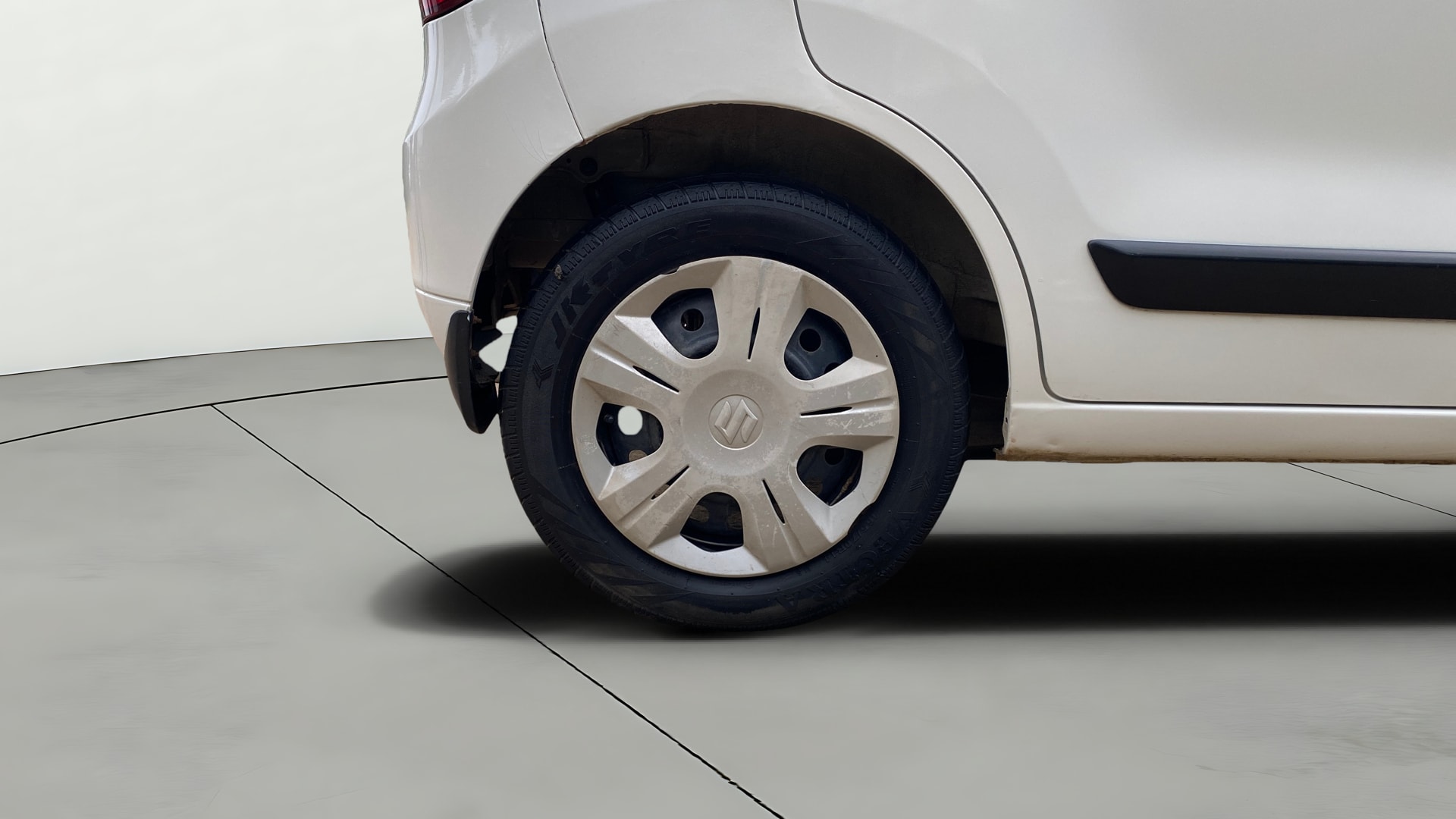 View 2016 Maruti Suzuki 1000 Base Variant Image 23 Used 2016 Maruti Suzuki 1000 Base Variant Image 23