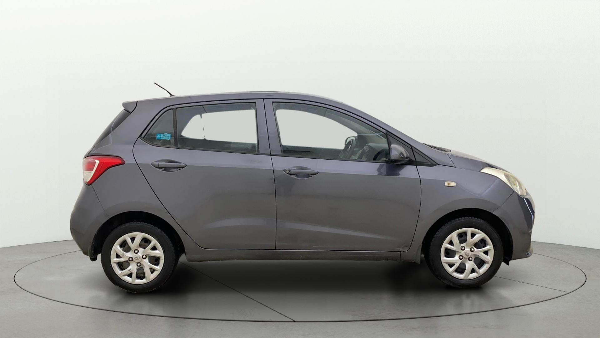 View 2018 Hyundai Grand i10 1.2 Magna Petrol AT Image 8 Used 2018 Hyundai Grand i10 1.2 Magna Petrol AT Image 8