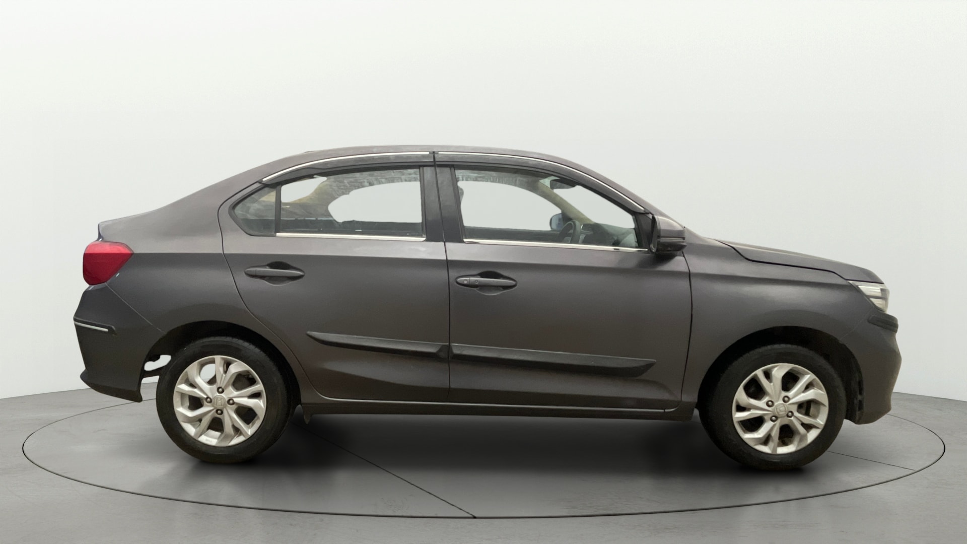 View 2019 Honda Amaze E MT Petrol BS IV Image 25 Used 2019 Honda Amaze E MT Petrol BS IV Image 25