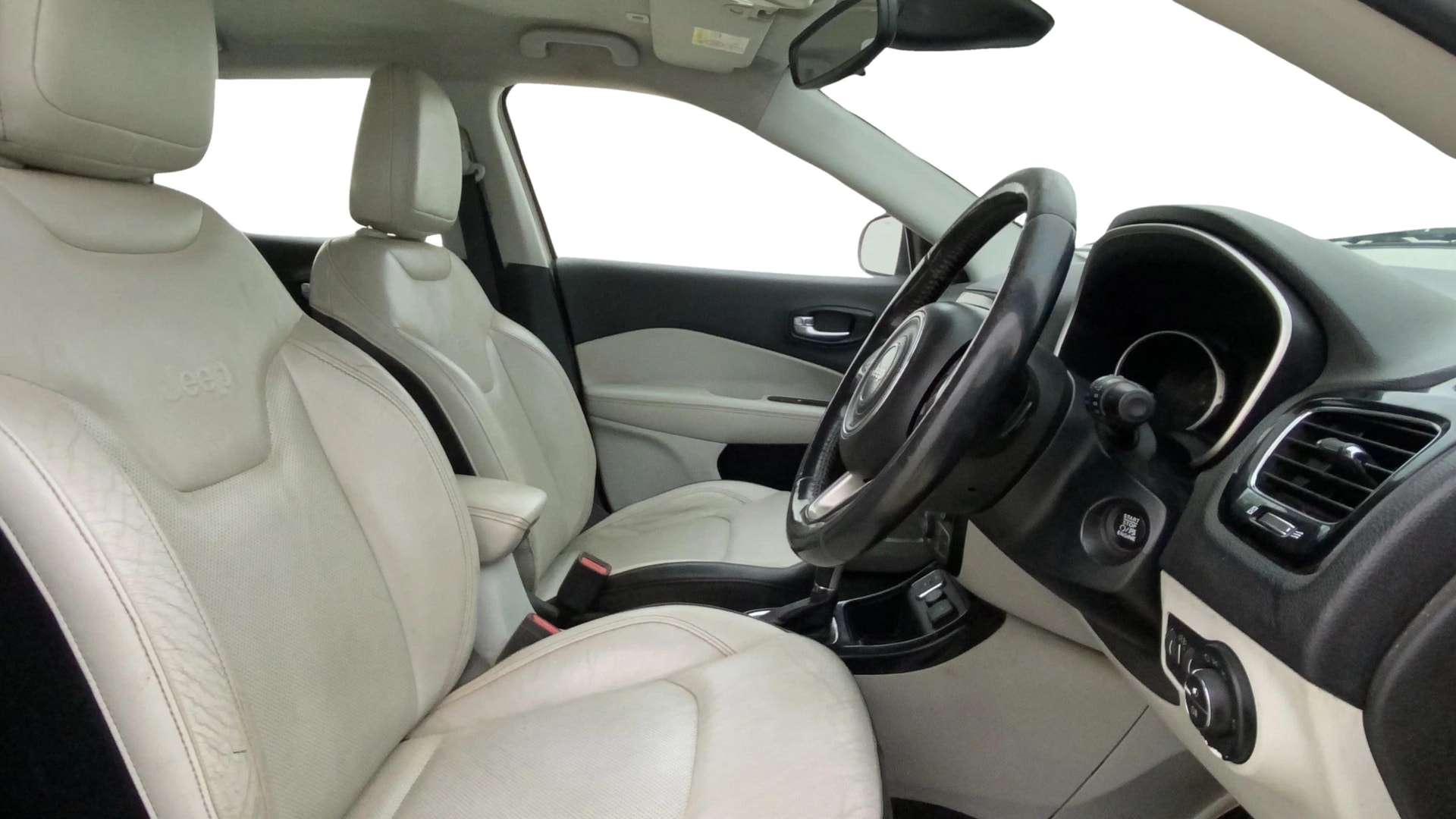 View 2018 Jeep Compass Limited (O)1.4 Multi AIR Petrol DDCT AT BS IV Image 17 Used 2018 Jeep Compass Limited (O)1.4 Multi AIR Petrol DDCT AT BS IV Image 17