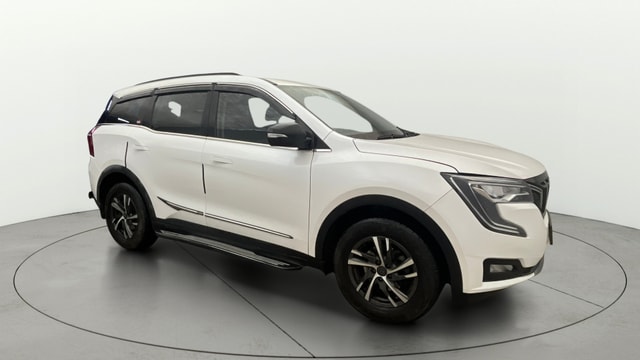 View Mahindra XUV700 Image 22 Used Mahindra XUV700 Image 22
