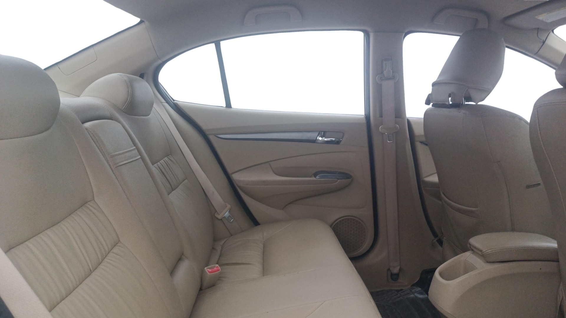 View 2013 Honda City ZX MT Diesel Anniversary Edition Image 34 Used 2013 Honda City ZX MT Diesel Anniversary Edition Image 34