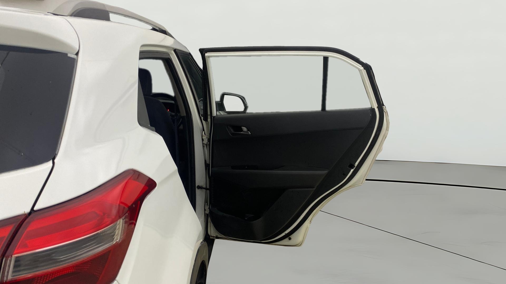 View 2016 Hyundai Creta 1.4 E Diesel Image 5 Used 2016 Hyundai Creta 1.4 E Diesel Image 5