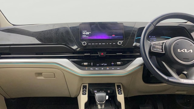 View Kia Carens Image 19 Used Kia Carens Image 19