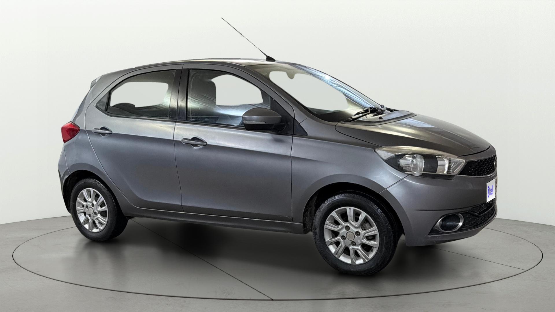 View 2018 Tata Tiago Revotorq XB Image 13 Used 2018 Tata Tiago Revotorq XB Image 13