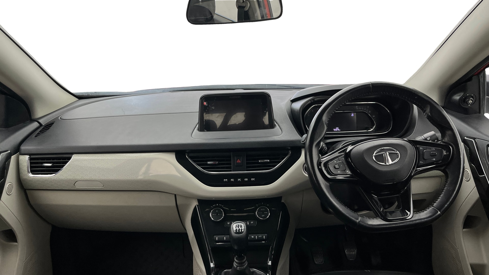 View 2022 Tata Nexon Revotron XE Image 31 Used 2022 Tata Nexon Revotron XE Image 31