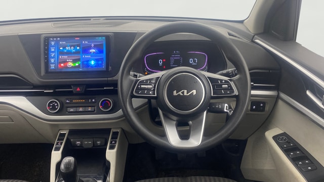 View Kia Carens Image 21 Used Kia Carens Image 21