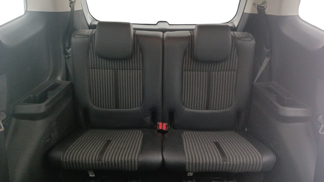 View Kia Carens Image 14 Used Kia Carens Image 14