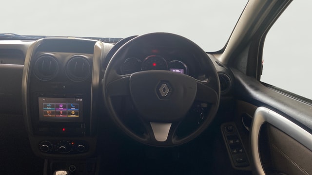 View Renault Duster Image 20 Used Renault Duster Image 20