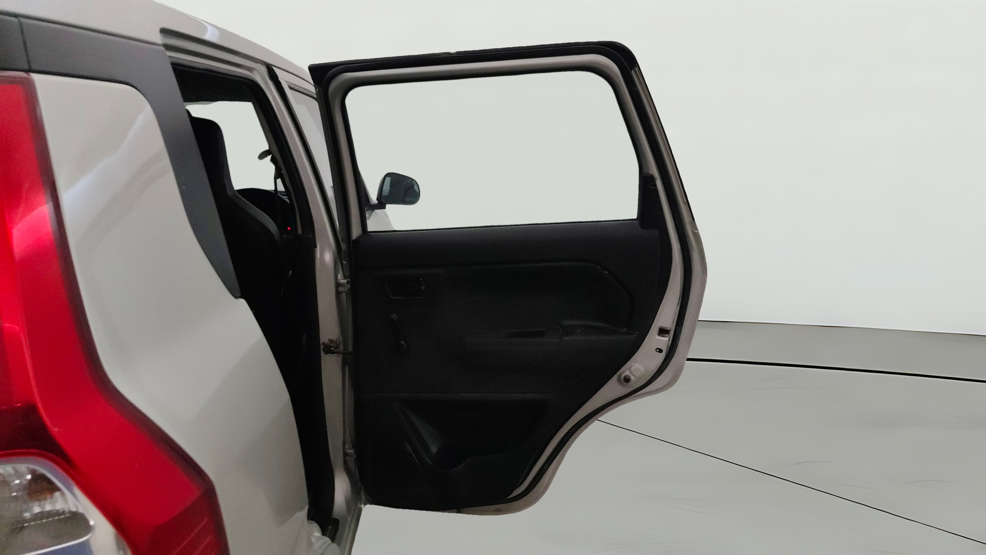 View 2019 Maruti Suzuki 1000 Base Variant Image 7 Used 2019 Maruti Suzuki 1000 Base Variant Image 7