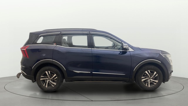 View Mahindra XUV700 Image 8 Used Mahindra XUV700 Image 8
