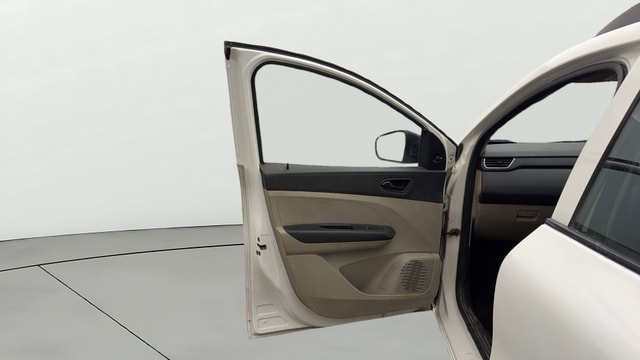 View Renault Triber Image 36 Used Renault Triber Image 36
