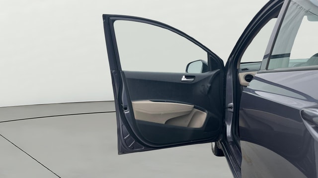 View Hyundai Grand i10 Image 30 Used Hyundai Grand i10 Image 30