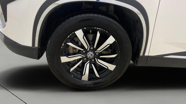 View MG Hector Image 36 Used MG Hector Image 36